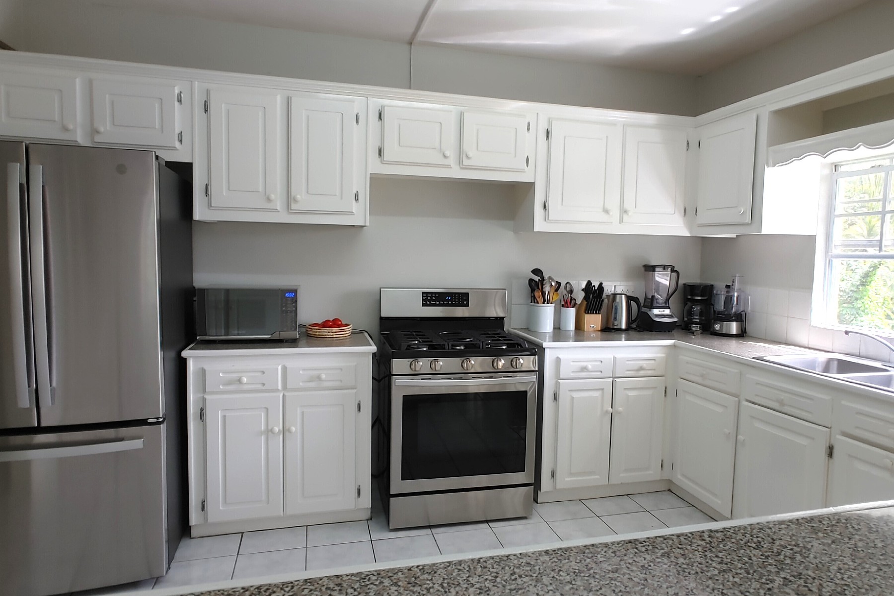 st lucia real estate 3 Bed Caribbean Home For Sale stove
