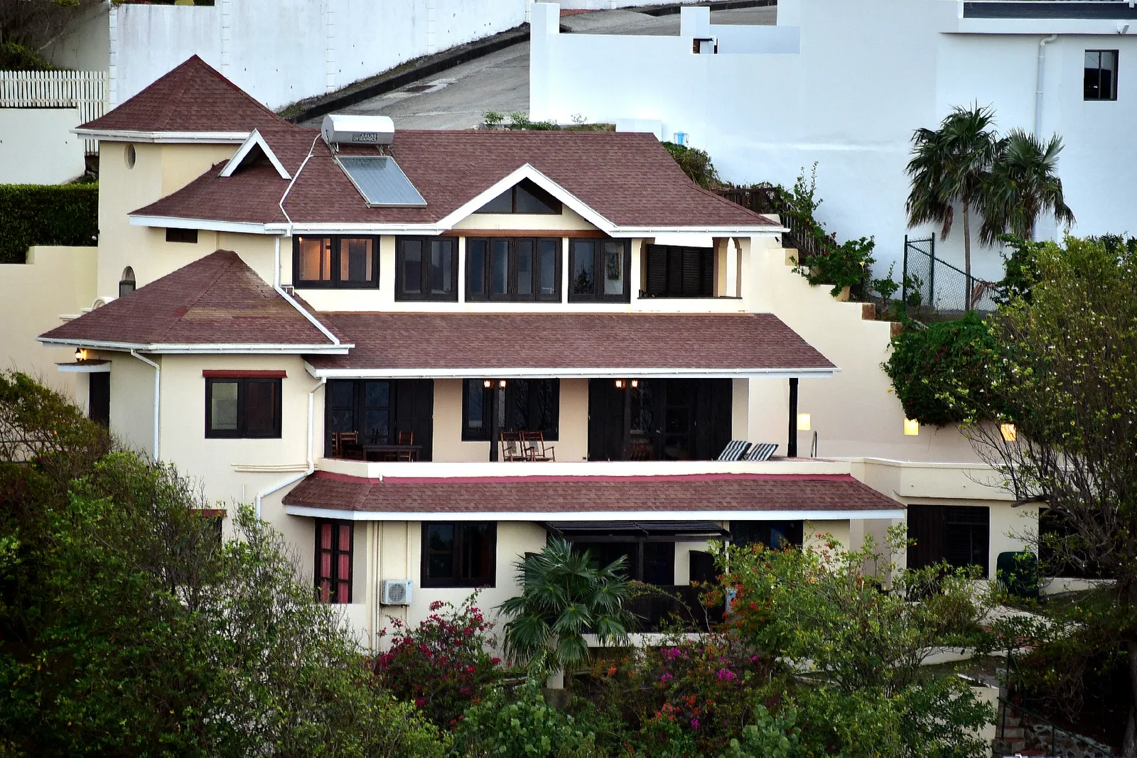 st lucia real estate Cliff Side Family Home for sale roof