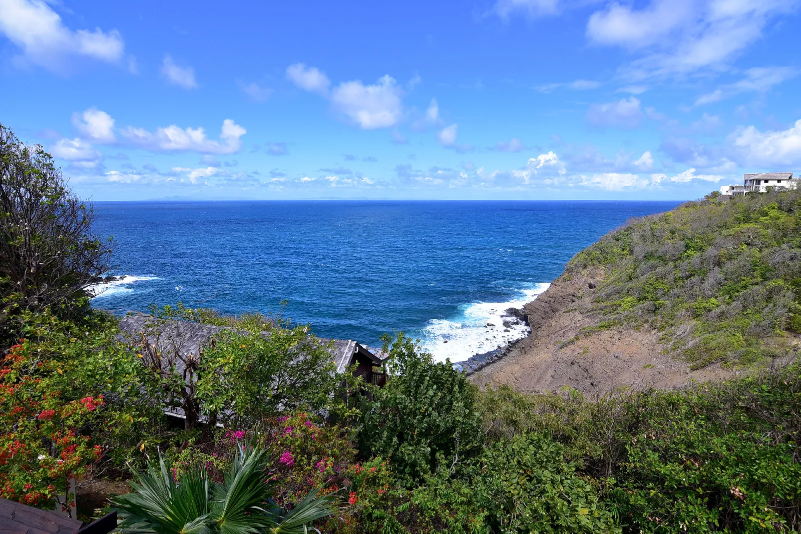 st lucia real estate Cliff Side Family Home for sale sea