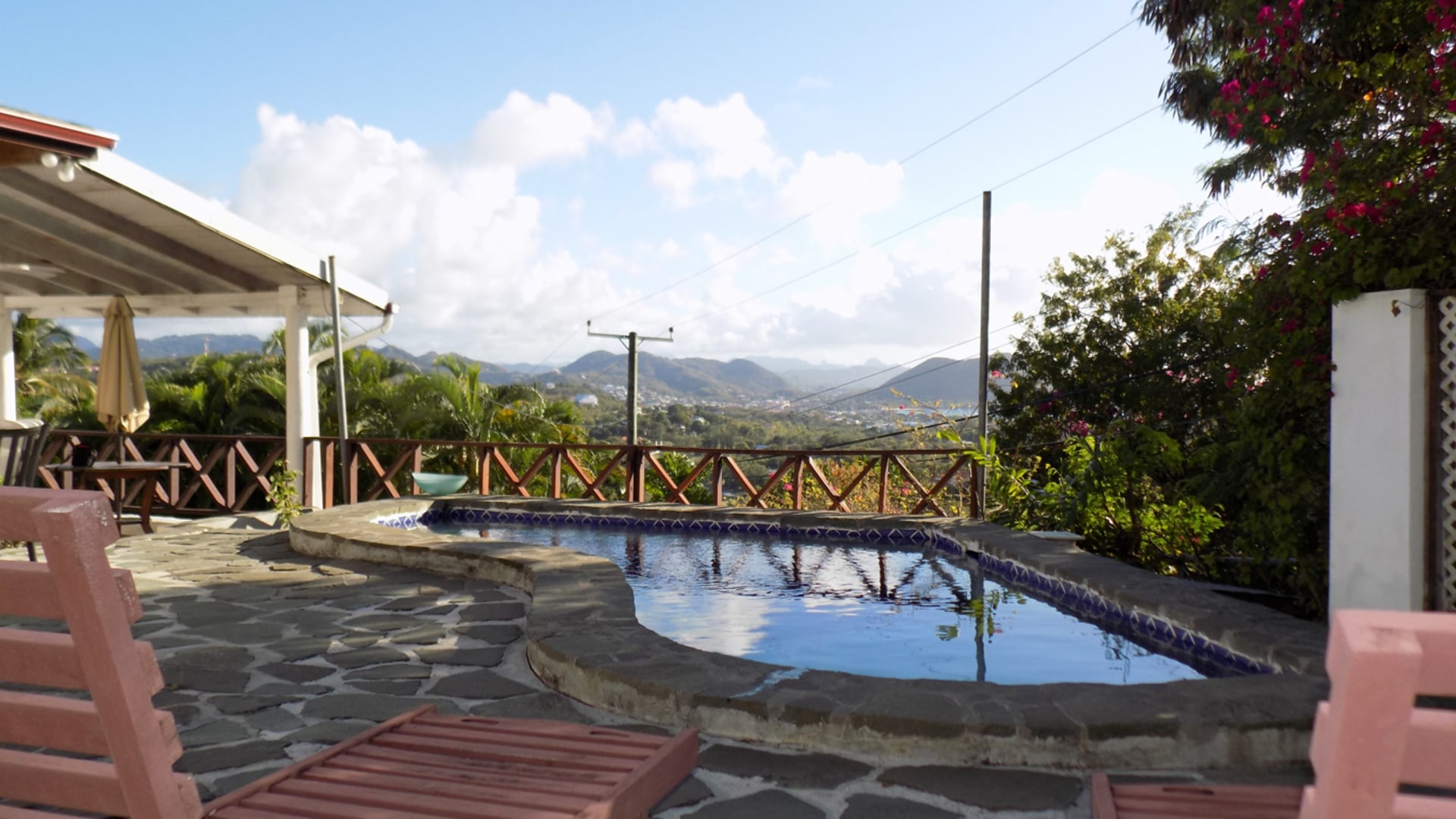 st lucia real estate 2 bedroom Cozzy Cottage For Rent at Cap Estate, St. Lucia pool