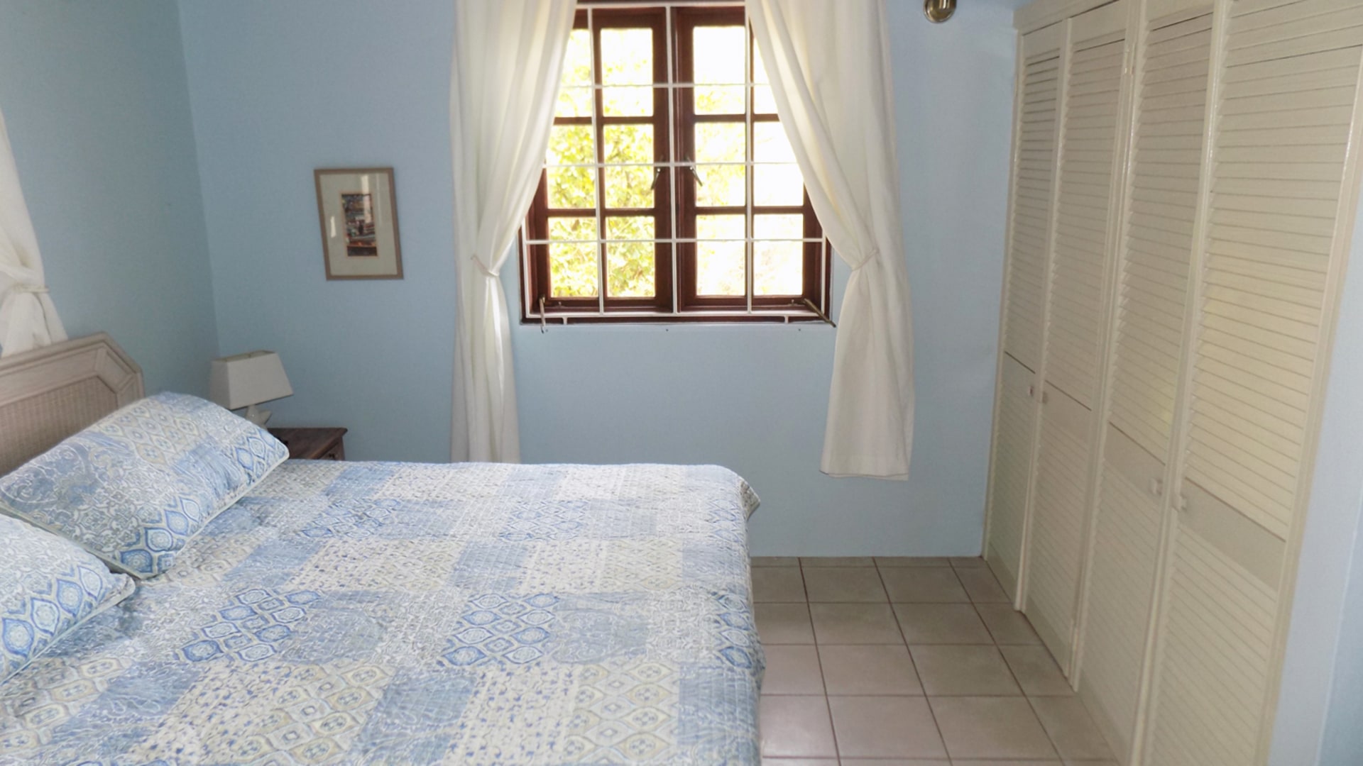 st lucia real estate 2 bedroom Cozzy Cottage For Rent at Cap Estate, St. Lucia bedroom