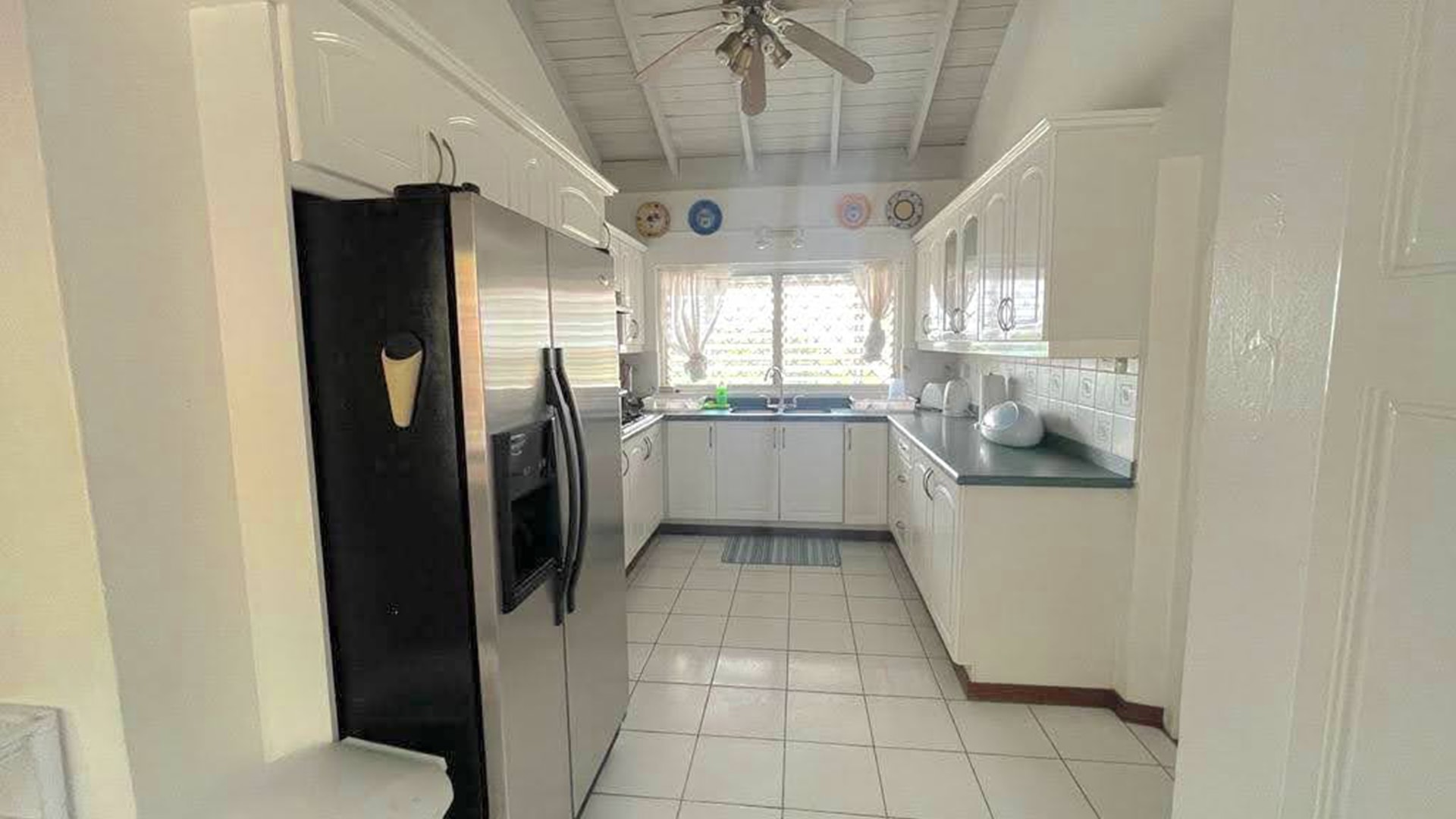 st lucia real estate 3 bedroom Bungalow For Rent at Cap Estate double fridge