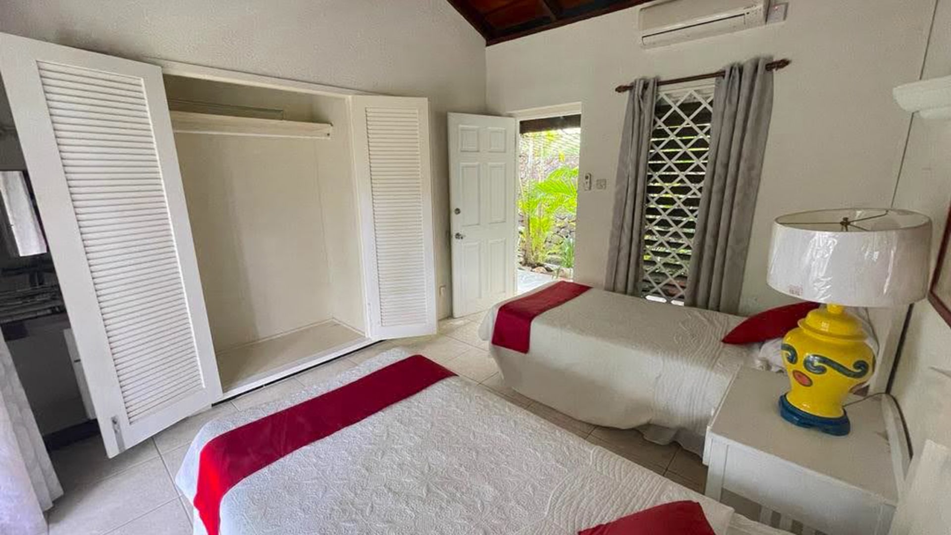 st lucia real estate 3 bedroom Bungalow For Rent at Cap Estate double bed