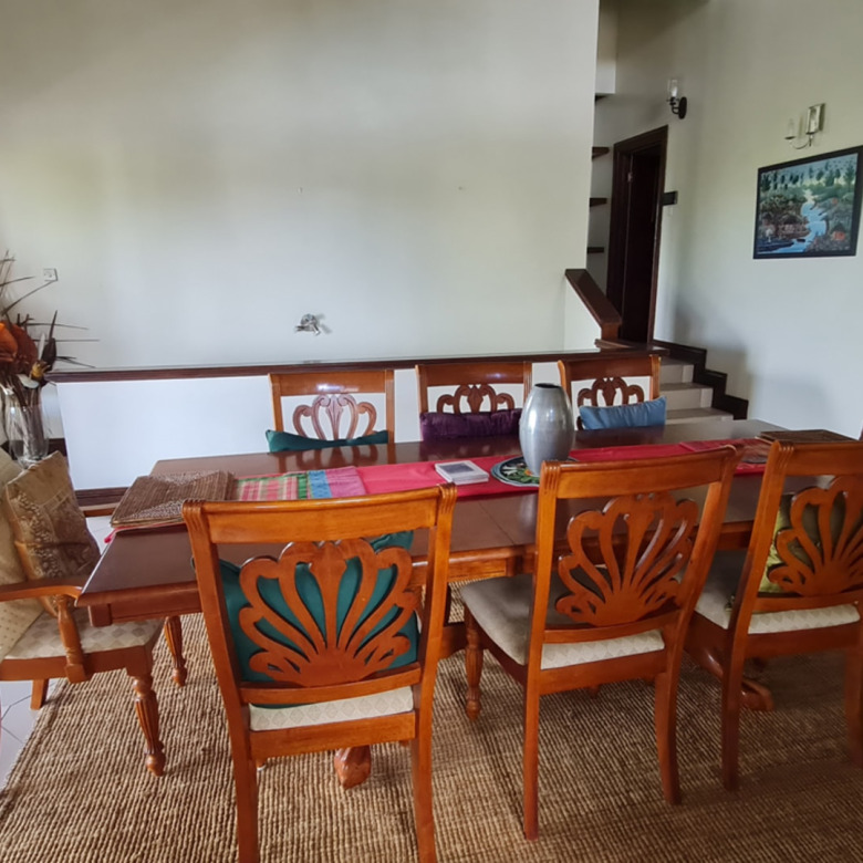 st lucia real estate Private Villa For Rent At Morne Fortune for rent table