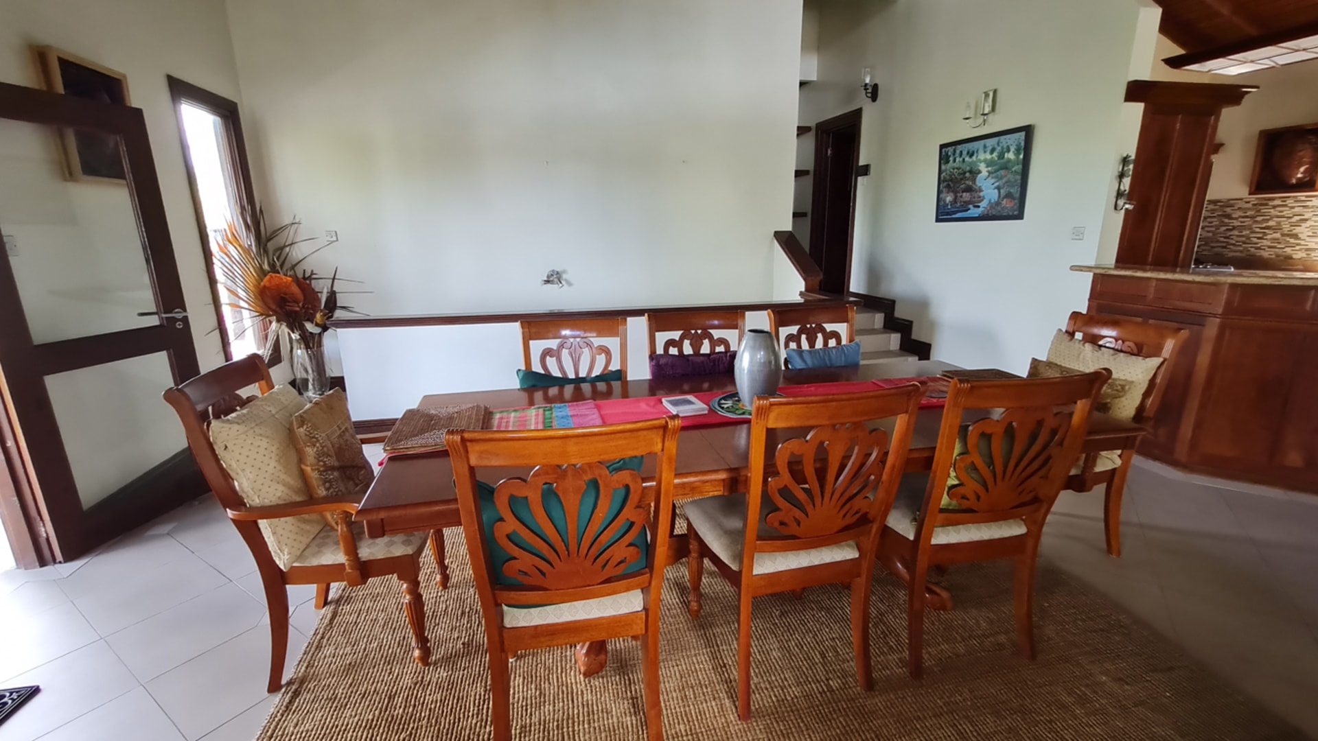 st lucia real estate Private Villa For Rent At Morne Fortune for rent table
