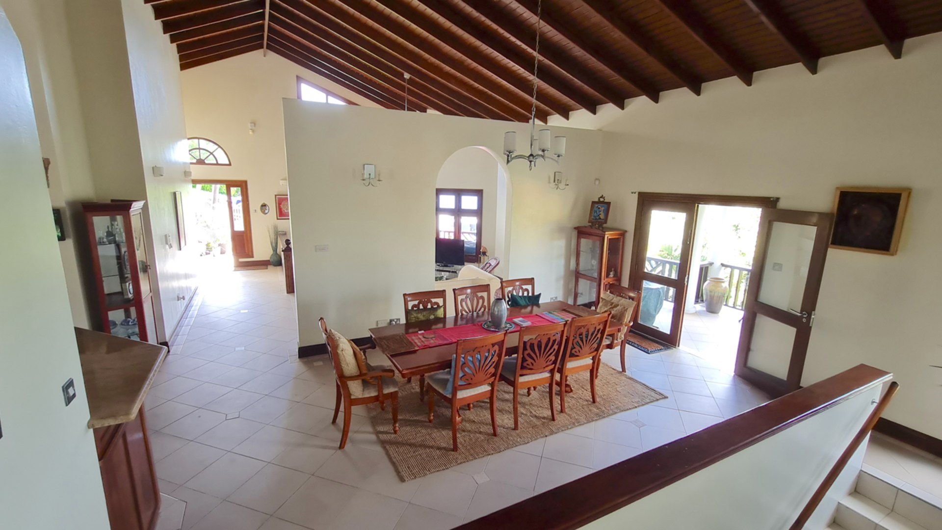 st lucia real estate Private Villa For Rent At Morne Fortune for rent big space