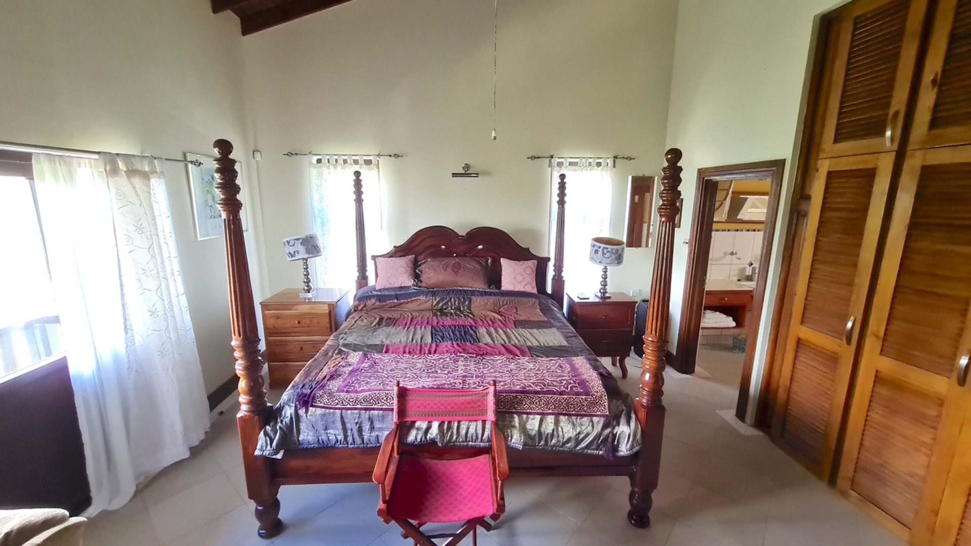 st lucia real estate Private Villa For Rent At Morne Fortune for rent 4 poster bed