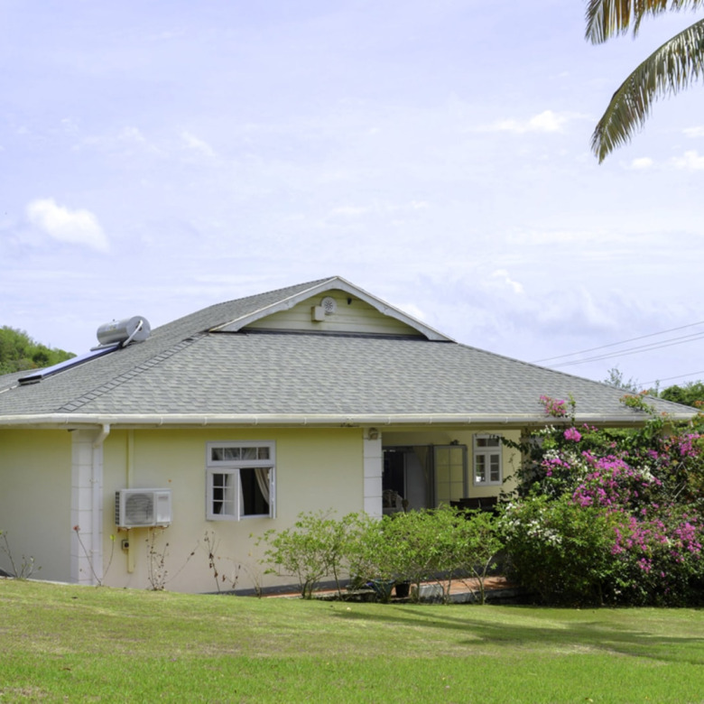 st lucia real estate 3-bed Standalone Trouya Villa for Rent yard