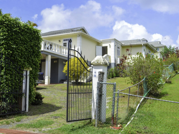 st lucia real estate 3-bed Standalone Trouya Villa for Rent