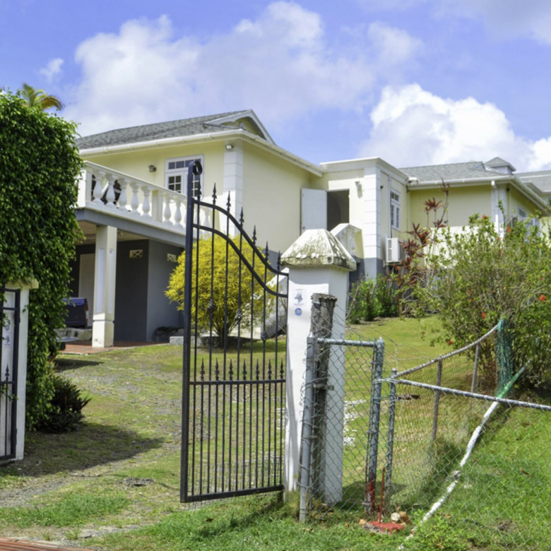 3-bed Standalone Trouya Villa for Rent