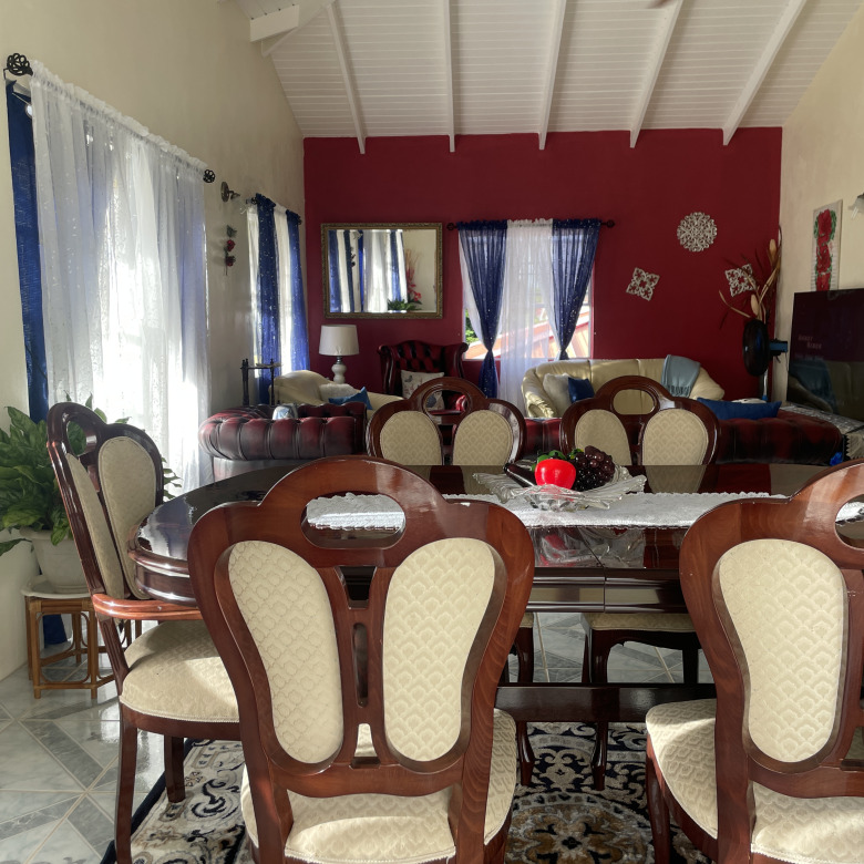 4-Bedroom House for Sale in St. Lucia, Blackbay vieux fort