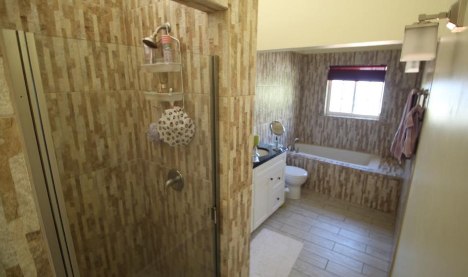 st lucia real estate Surfside Villas At Anse Galet Bay nice bathroom