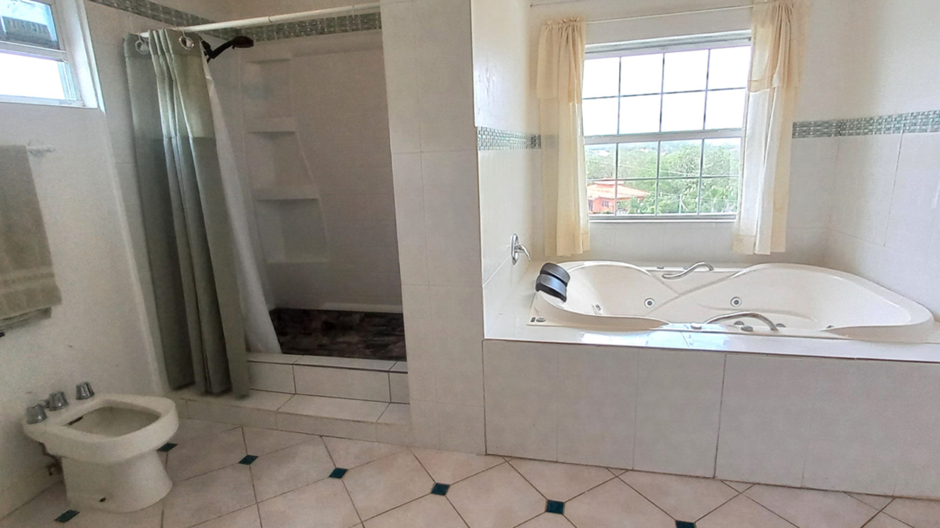 THE VICTORIAN11 St Lucia real estate Victorian Villa at Cap Estate for sale jaccuzzi