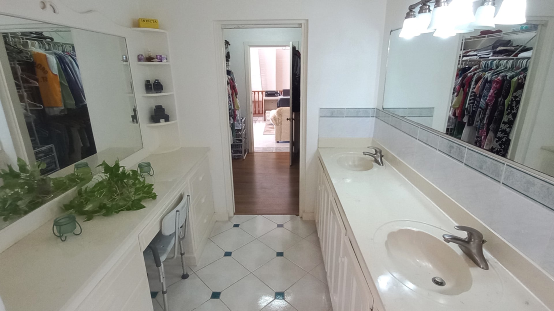 THE VICTORIAN12 St Lucia real estate Victorian Villa at Cap Estate for sale bathroom