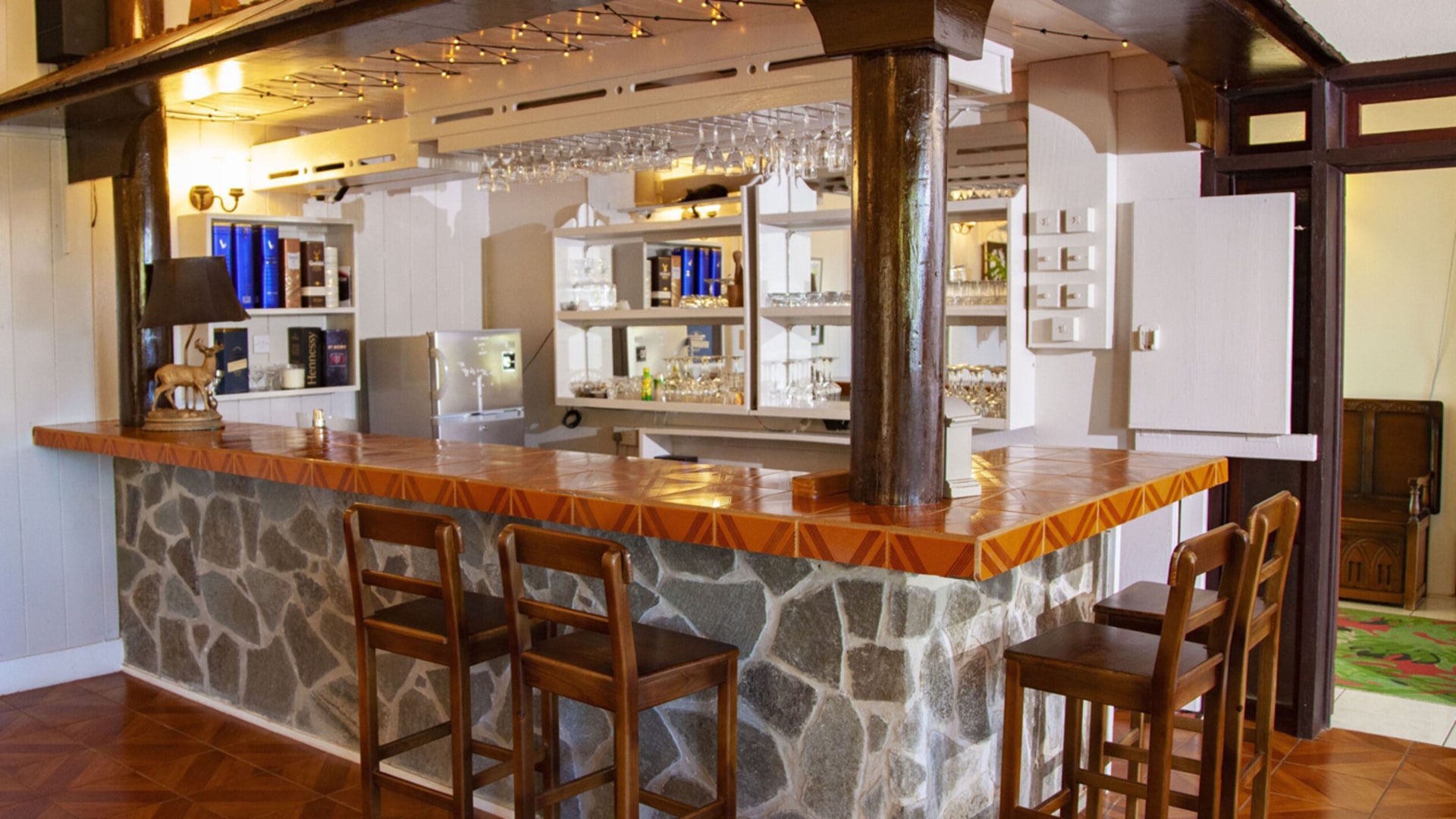 st lucia real estate Ocean View Villa Cap Estate bar
