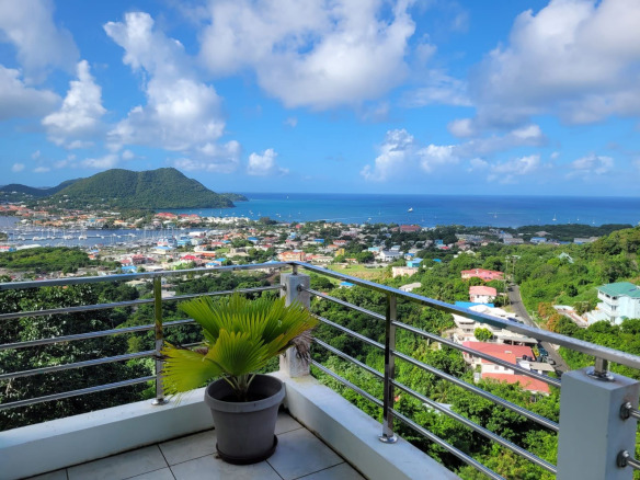Villa For Rent In Cas En bas gros islet
