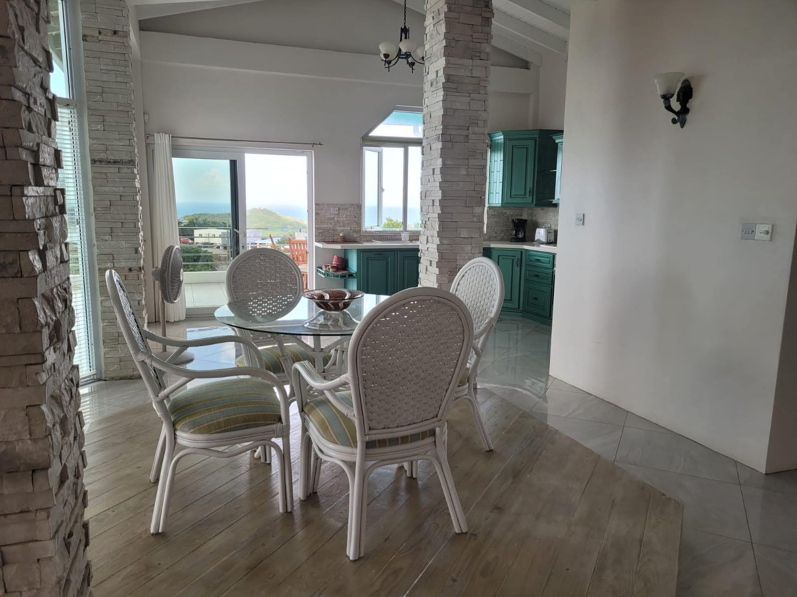 Villa For Rent In Cas En bas