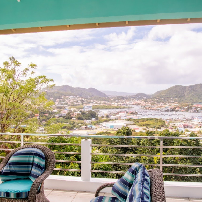 Villa For Rent In Cas En bas