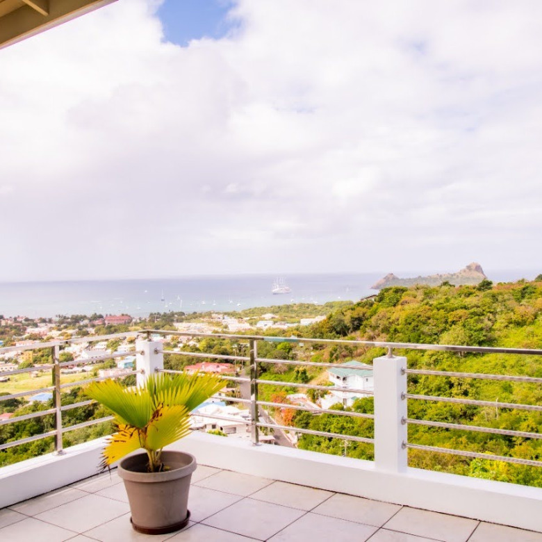 Villa For Rent In Cas En bas