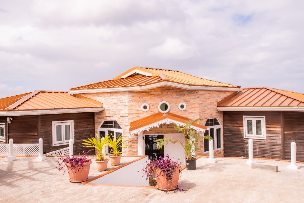 Villa For Rent In Cas En bas