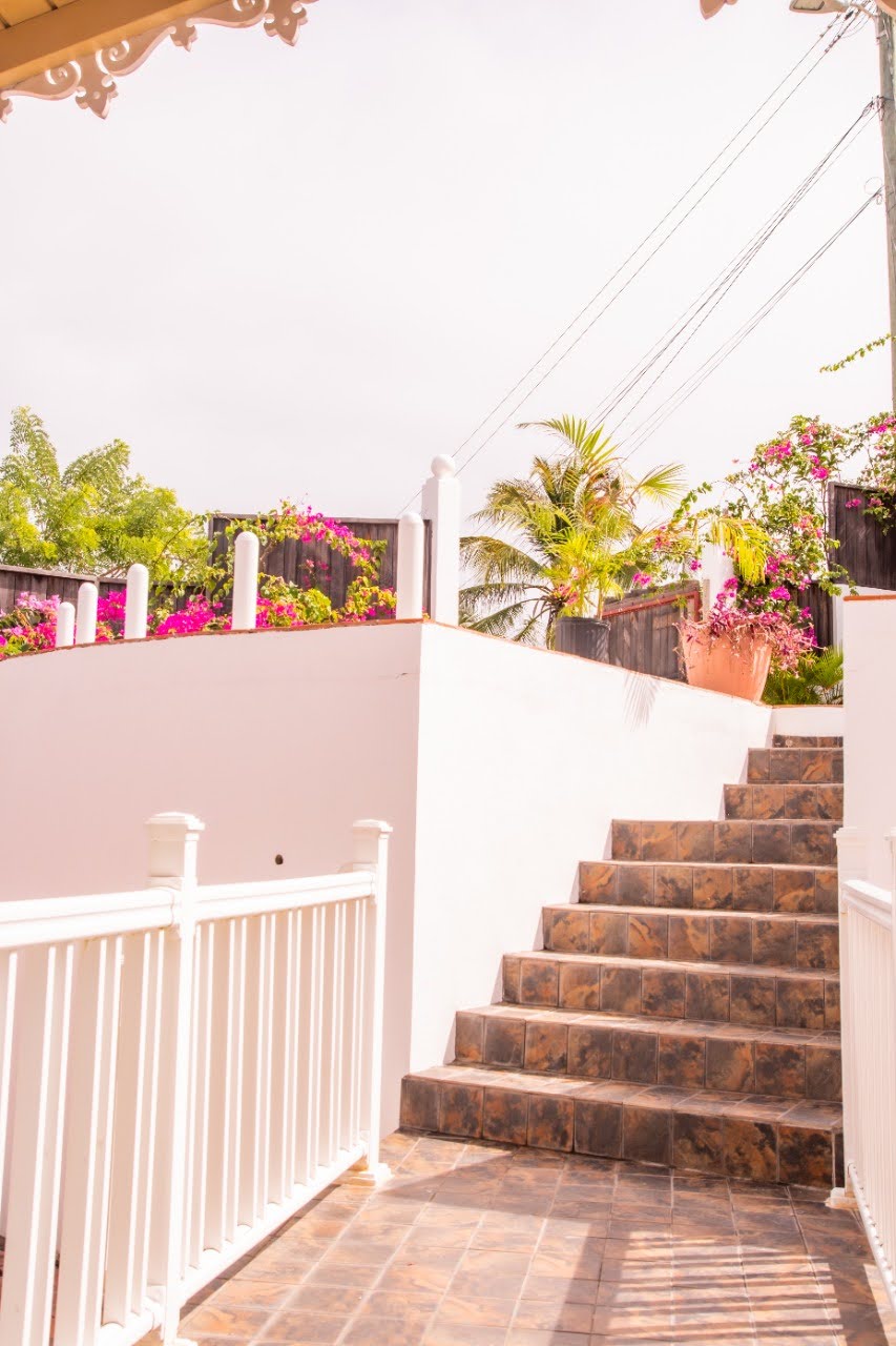 Villa For Rent In Cas En bas