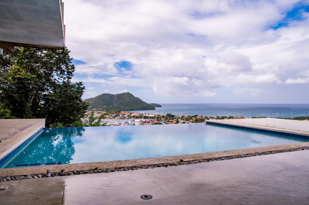 Villa For Rent In Cas En bas