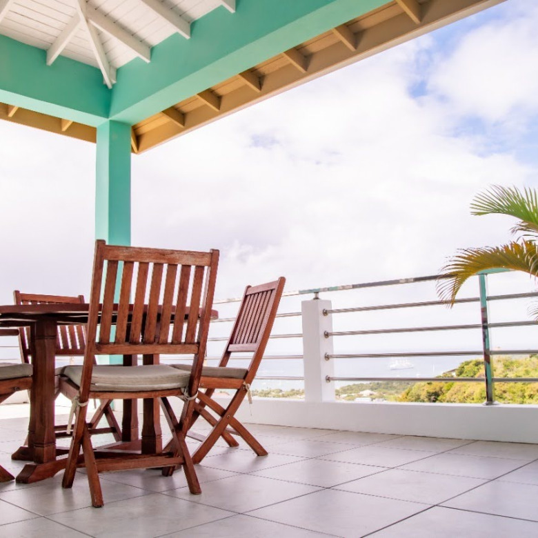 Villa For Rent In Cas En bas