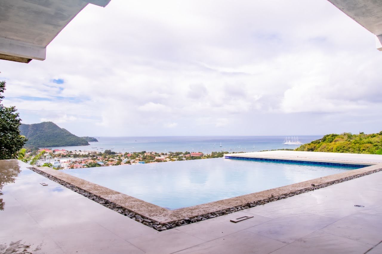 Villa For Rent In Cas En bas