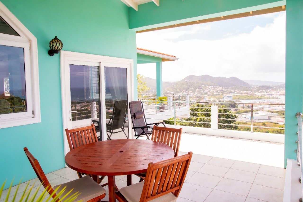 Villa For Rent In Cas En bas
