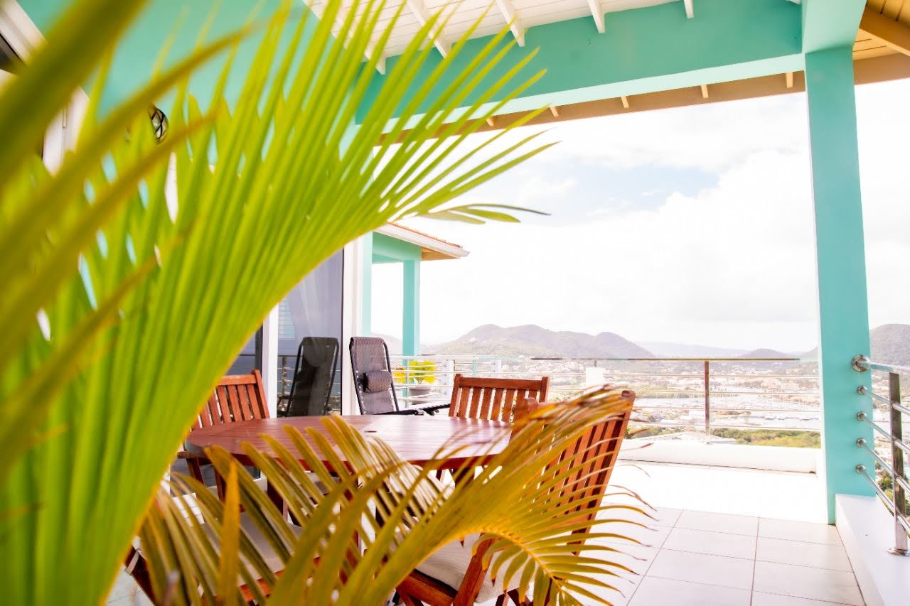 Villa For Rent In Cas En bas