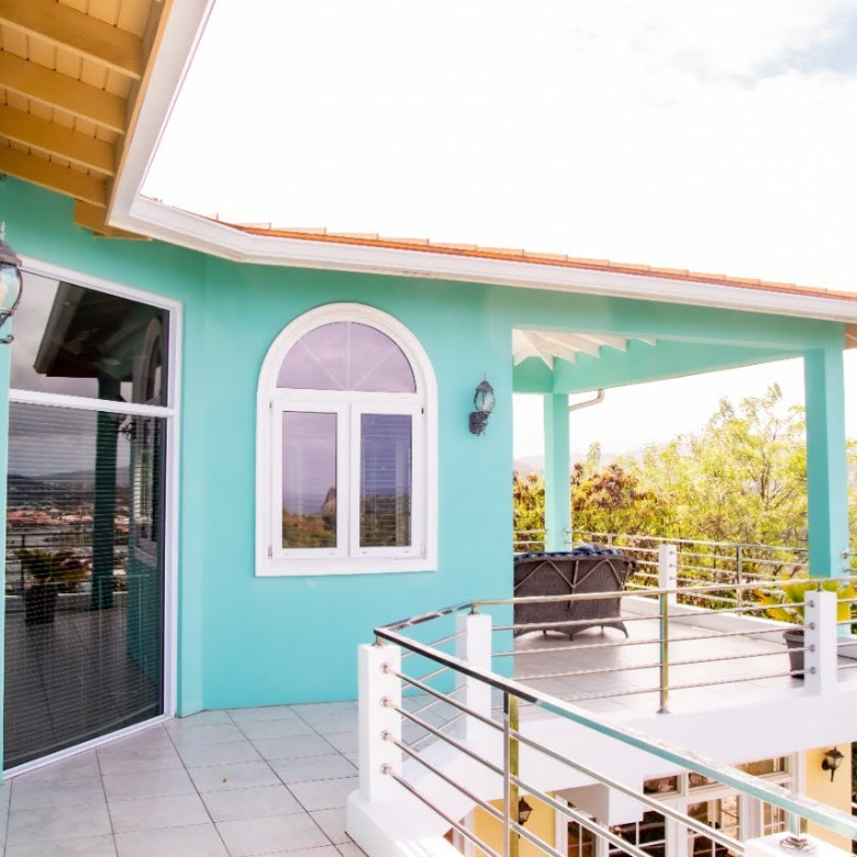 Villa For Rent In Cas En bas