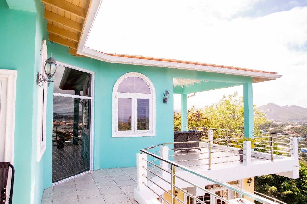 Villa For Rent In Cas En bas