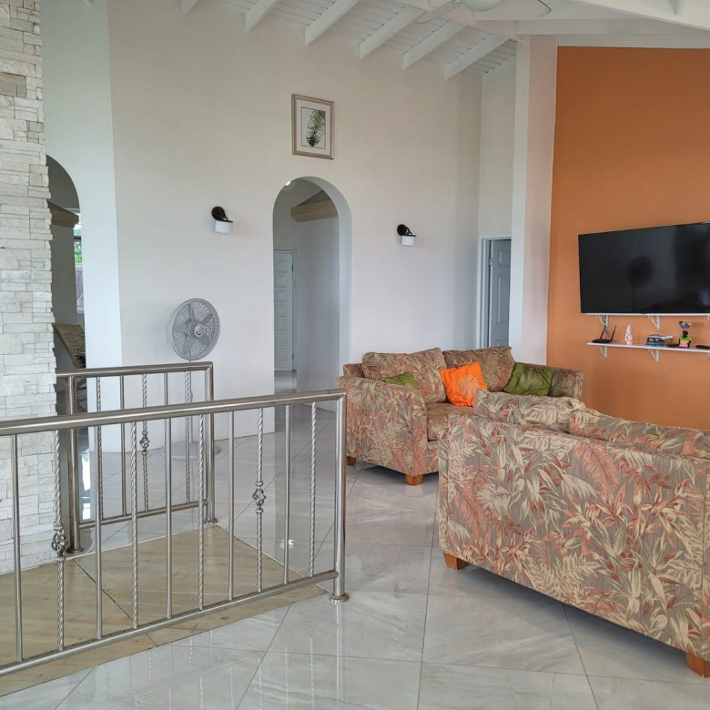 Villa For Rent In Cas En bas
