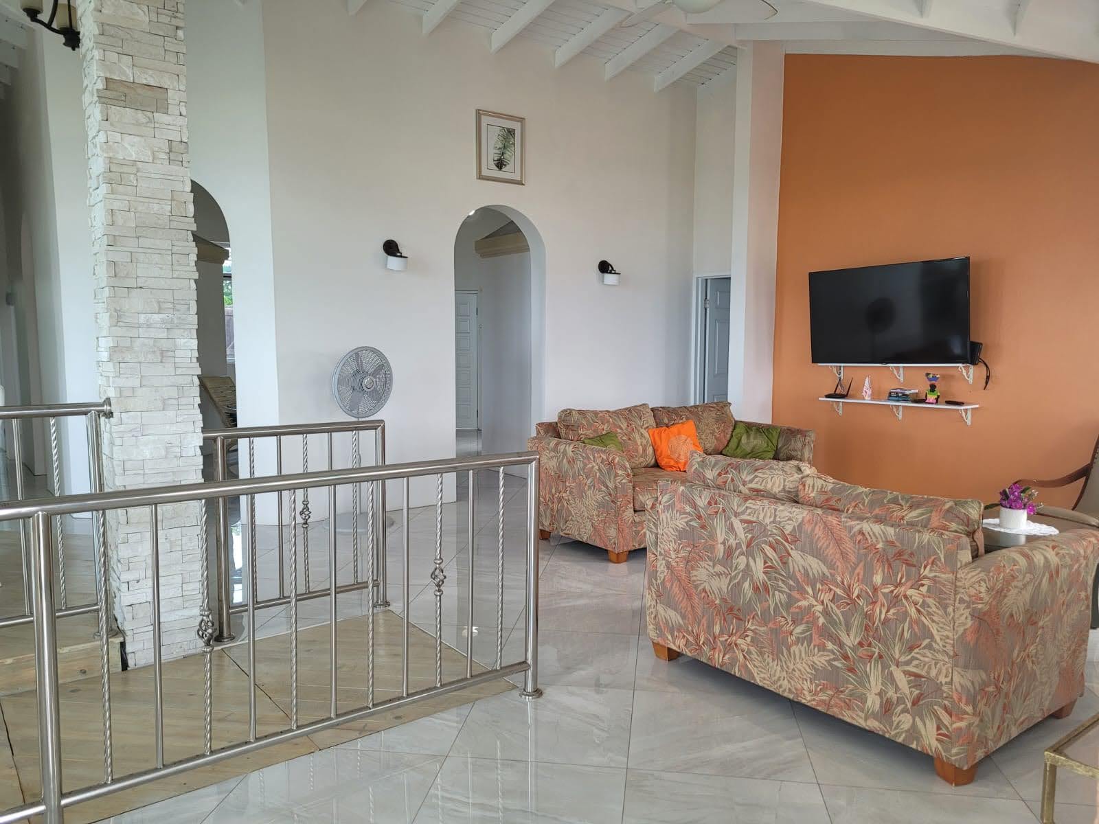 Villa For Rent In Cas En bas