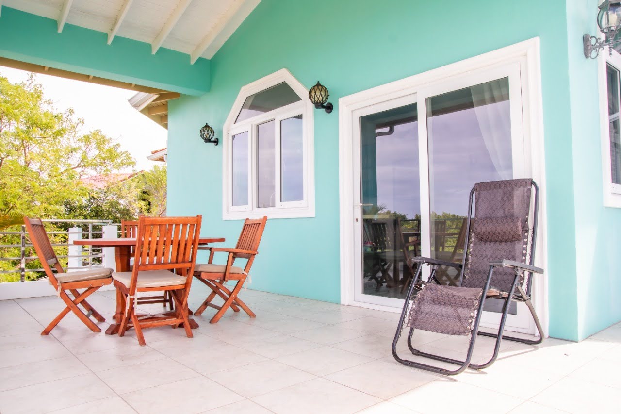 Villa For Rent In Cas En bas