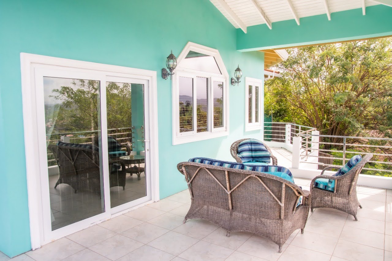Villa For Rent In Cas En bas