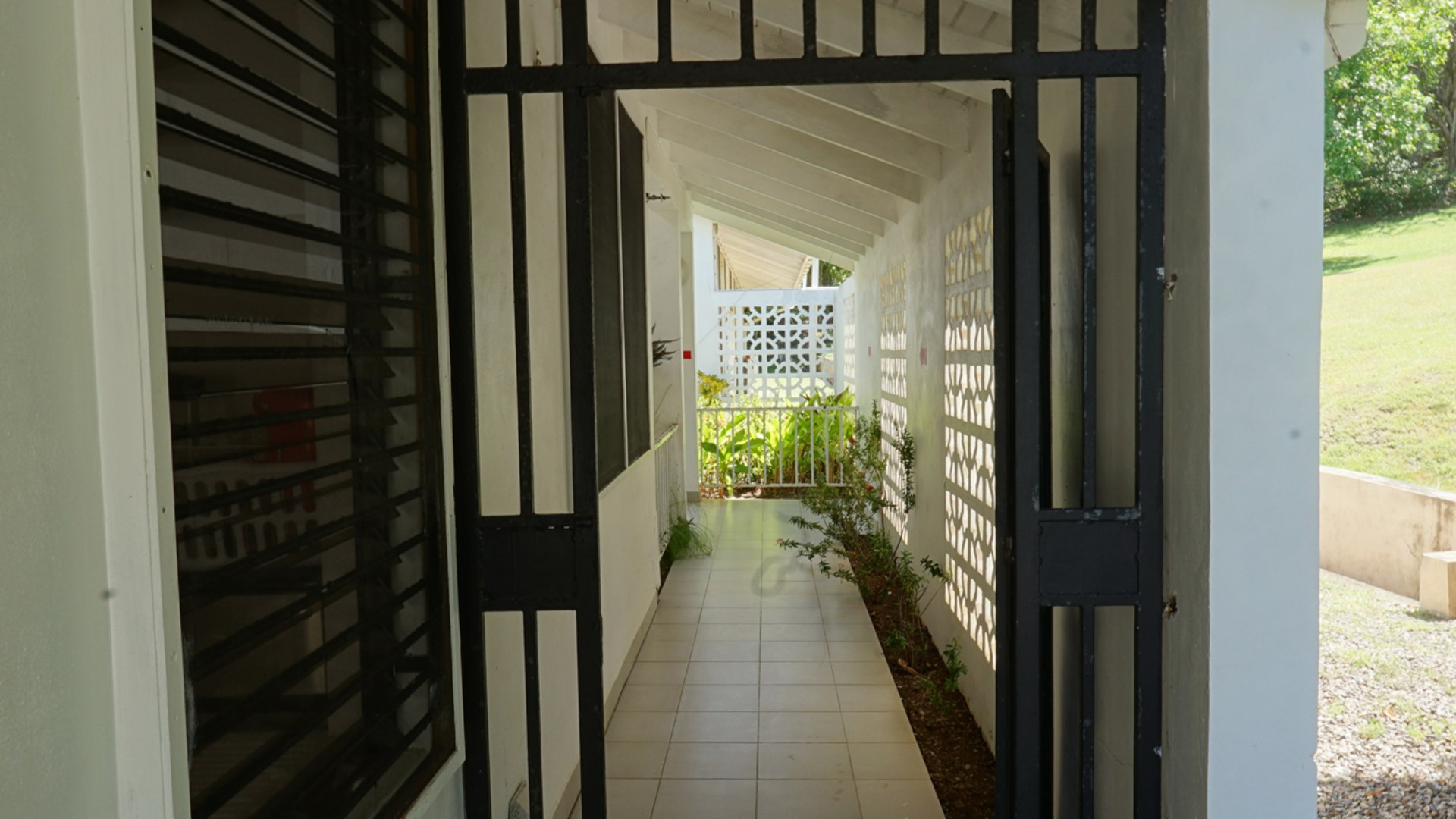 house and land in st lucia corridor