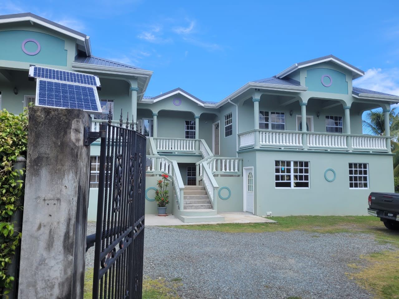 Investment Building With 6 Apartments For Sale in Bonneterre