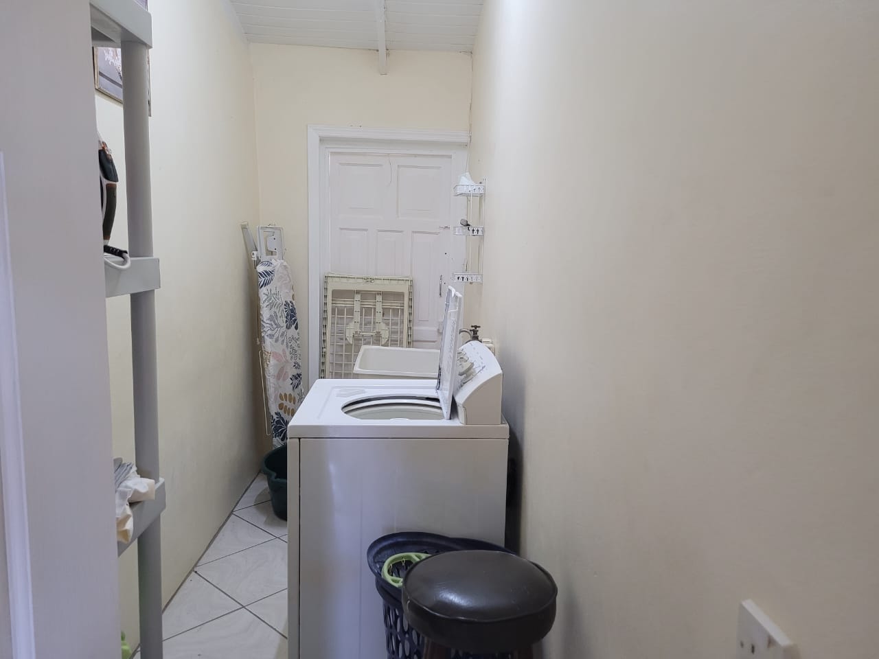 st lucia real estate 3 Bedroom House Close to Gablewoods For Rent laundary
