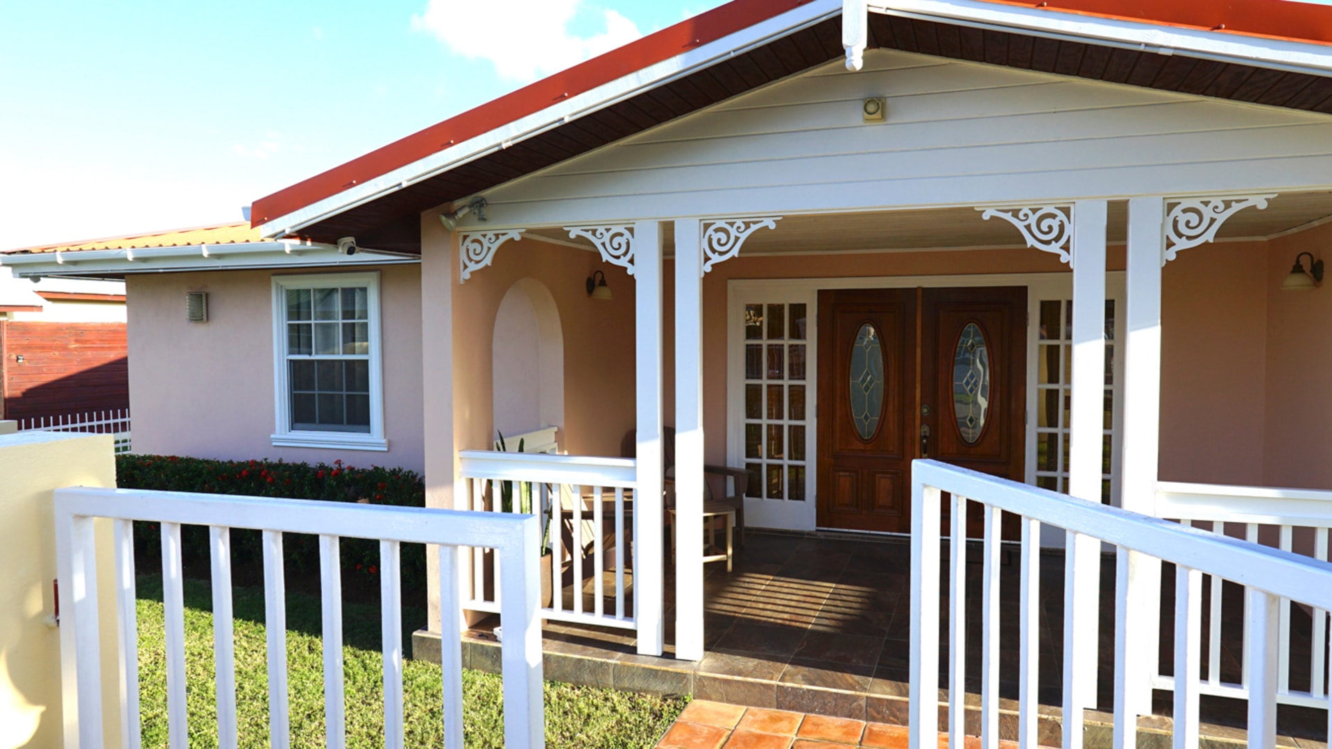 bungalow house for rent in st lucia - ARONVALE STANDALONE HOME