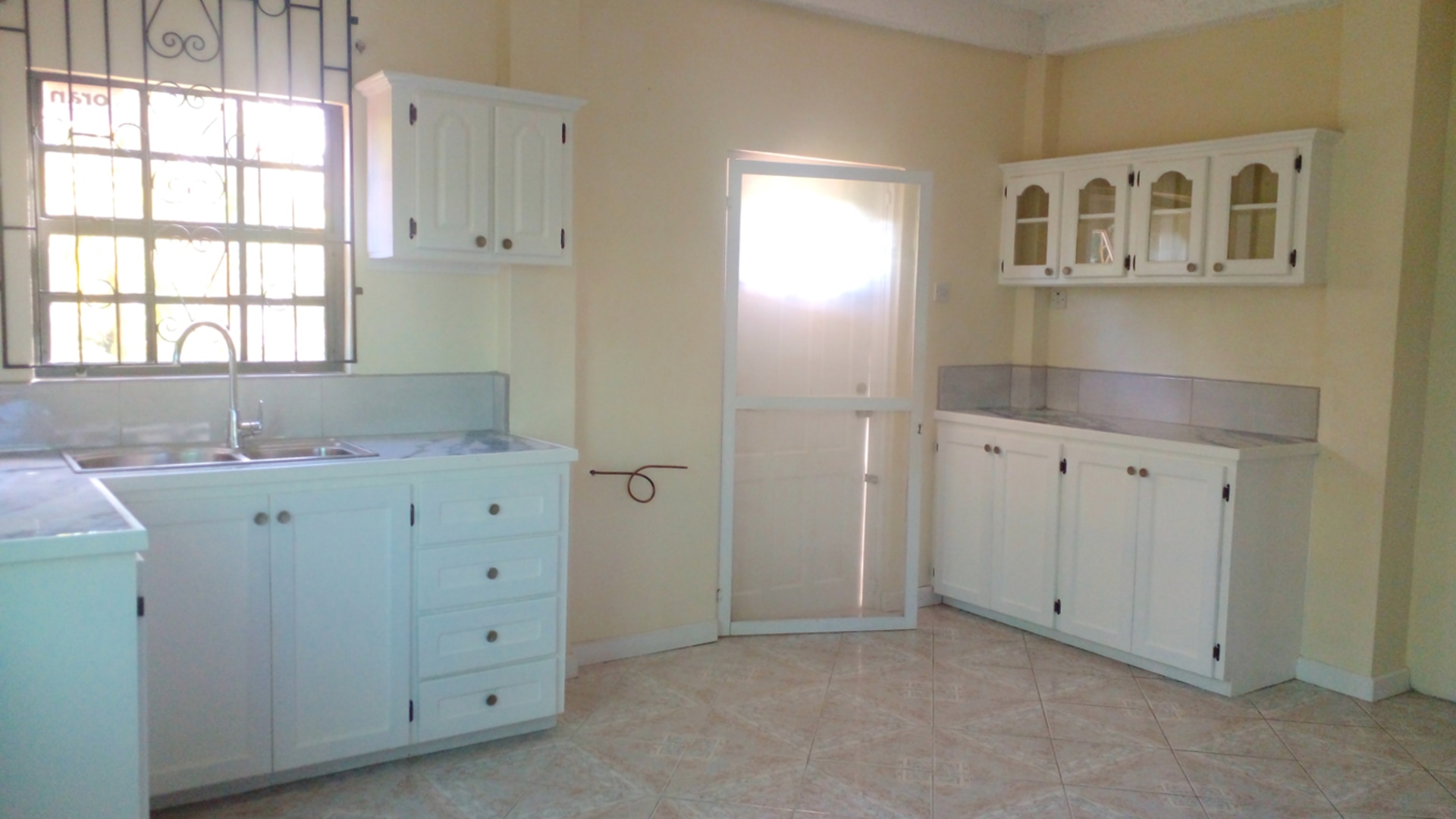 St Lucia real estate BEAUSEJOUR 3-BED HOUSE FOR RENT kitchen