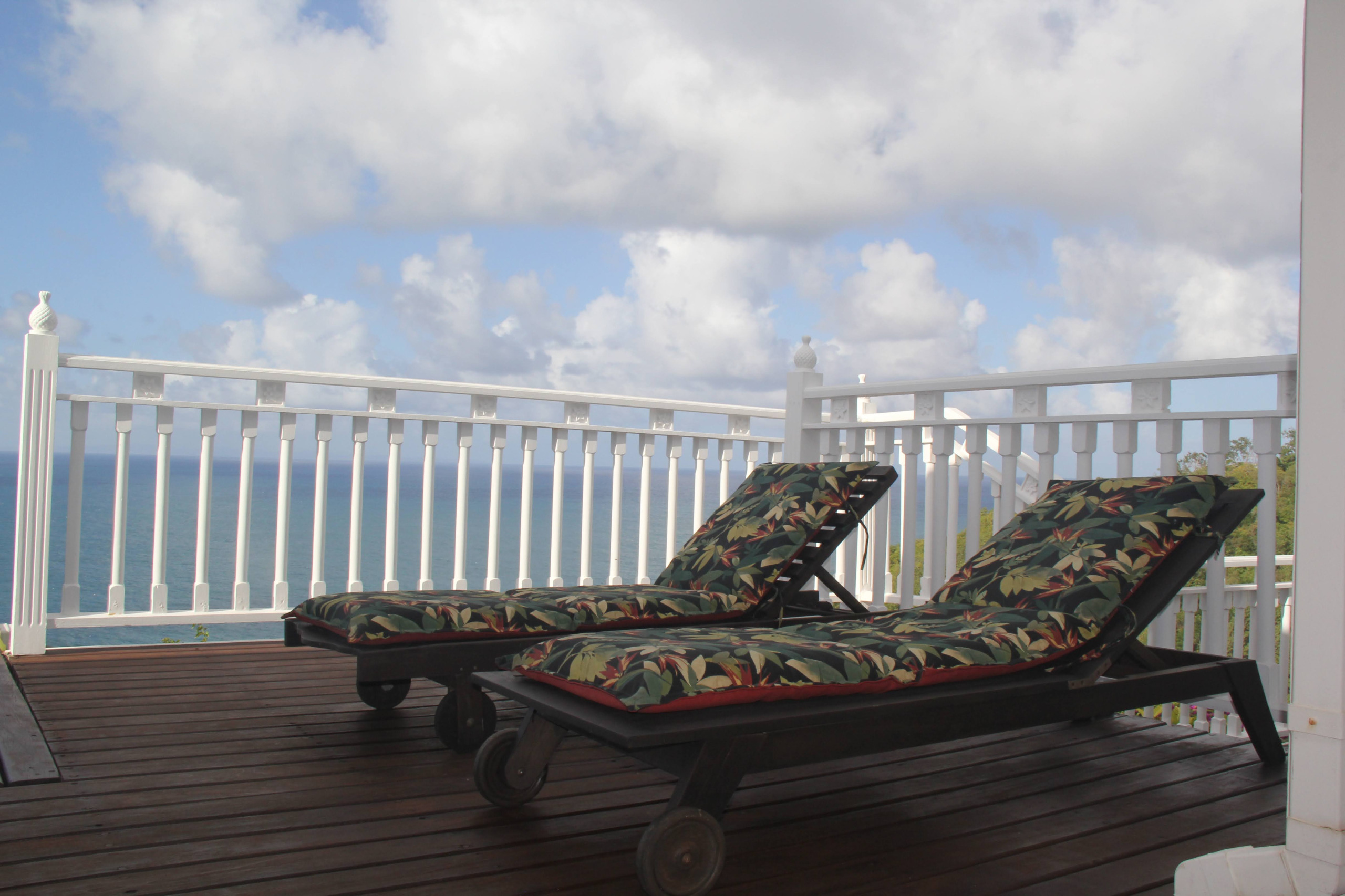 3 Bed Luxury Villa In Cap Estate