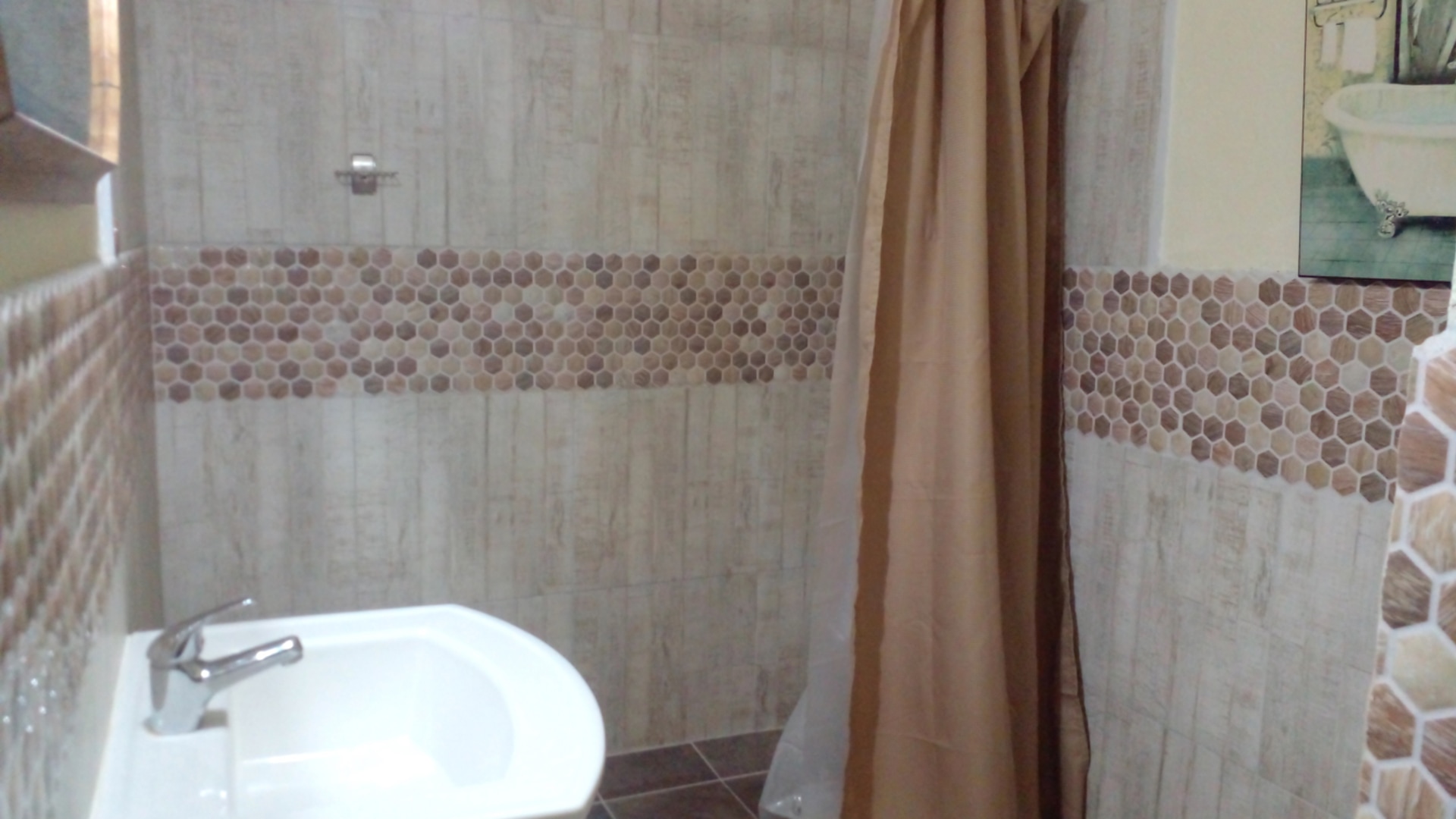 st lucia real estate HIBISCUS 2 AT GATE PARK FOR RENT bath