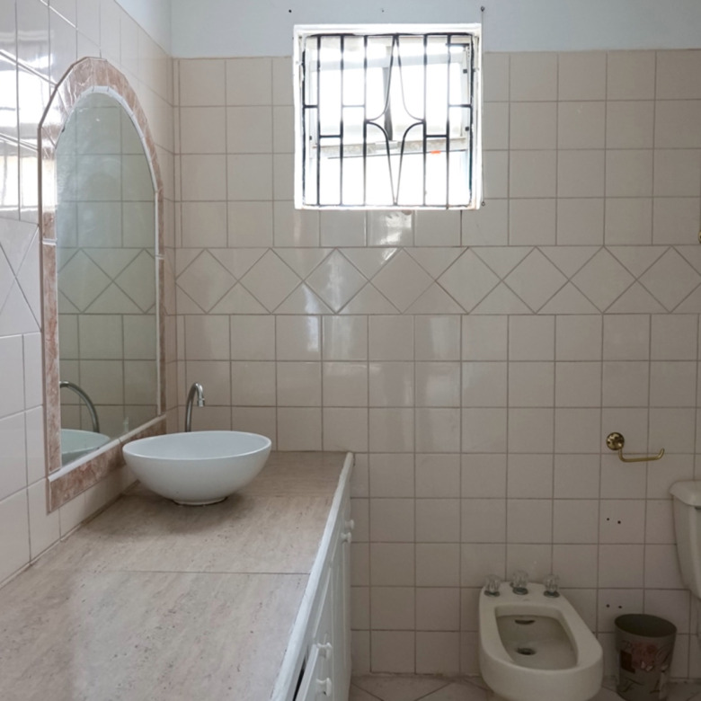 St Lucia real estate HOLLINS DRIVE 3 BED APT. IN RODNEY BAY