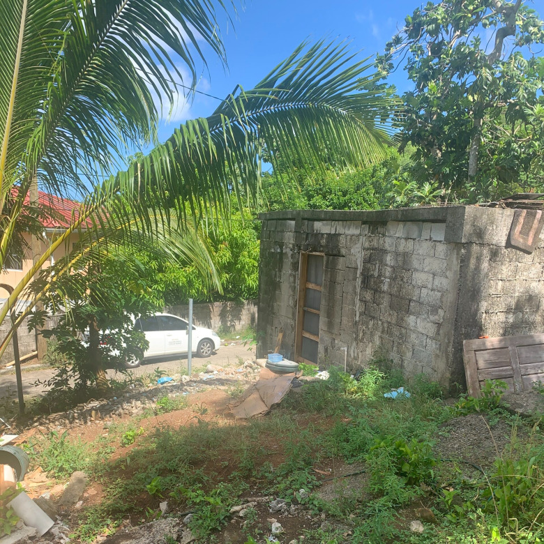 Land For Sale In La Clery