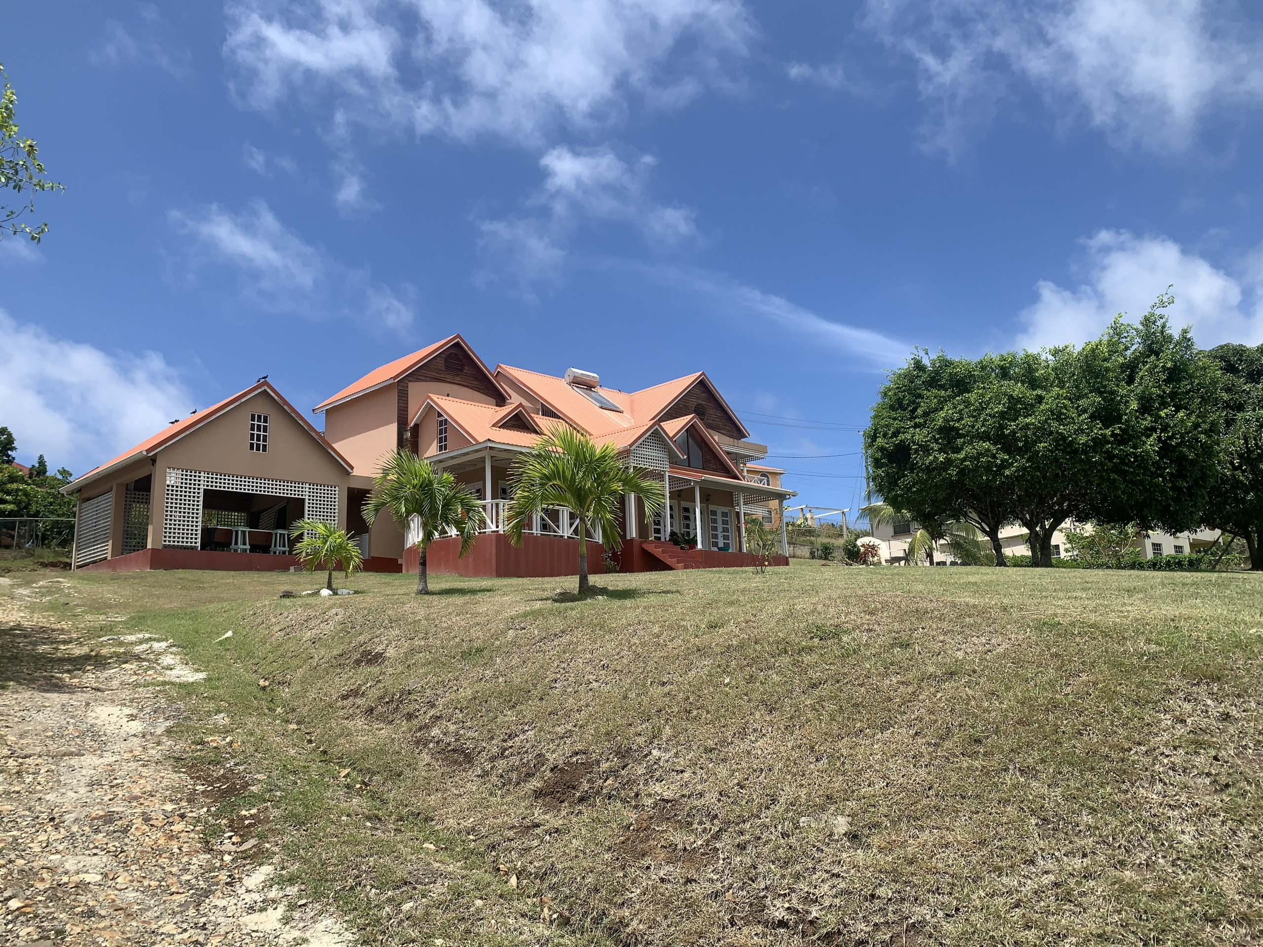 st lucia real estate - Three Bedroom House For sale in Beausejour dirt road
