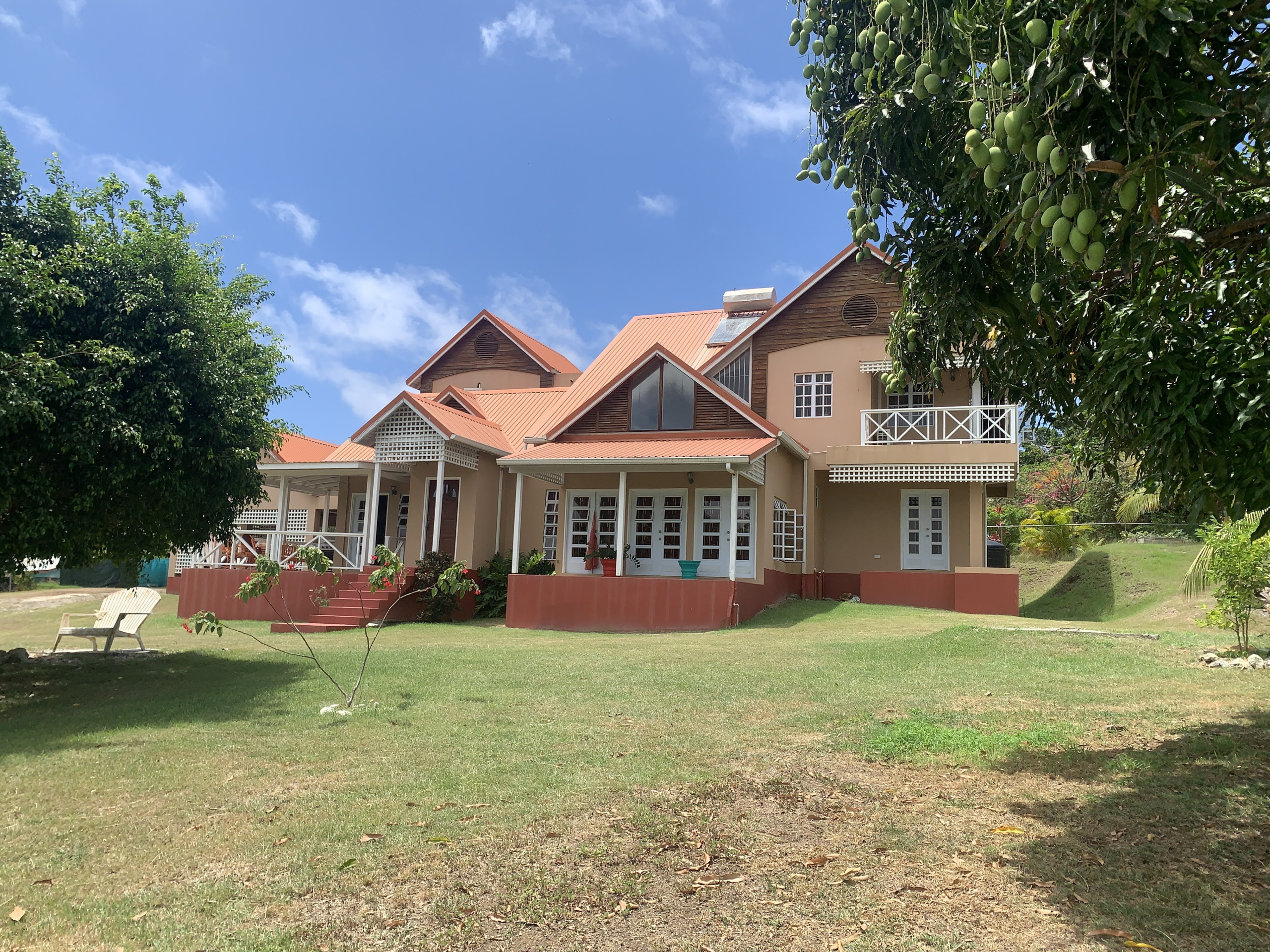st lucia real estate - Three Bedroom House For sale in Beausejour yard