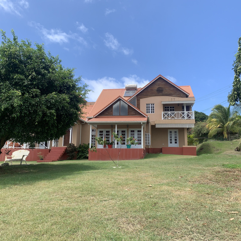 st lucia real estate - Three Bedroom House For sale in Beausejour