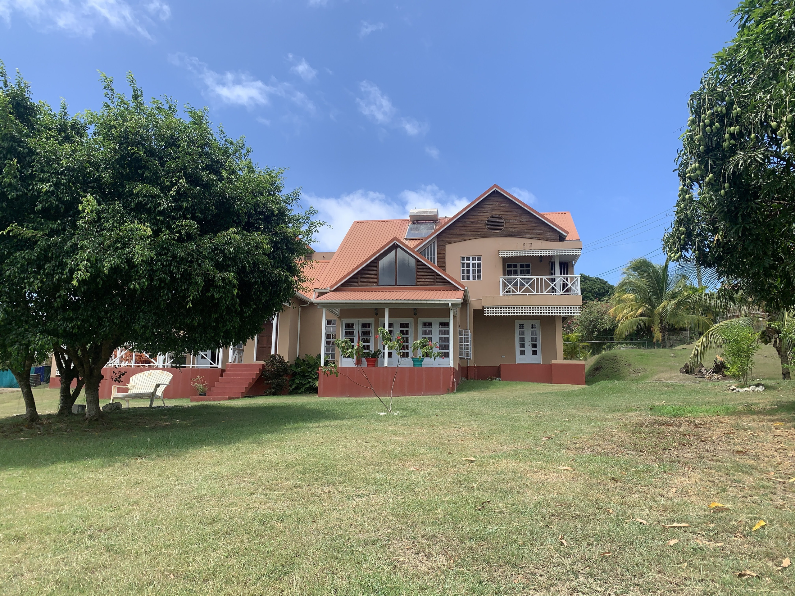 st lucia real estate - Three Bedroom House For sale in Beausejour