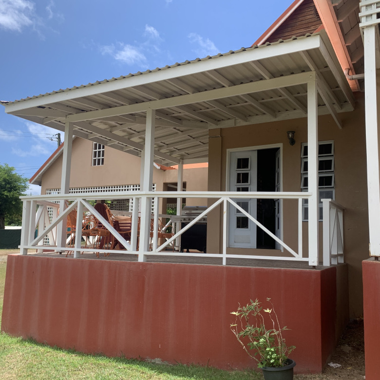 Three Bedroom House For sale in Beausejour